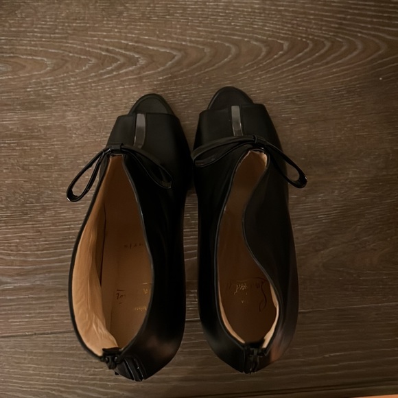Christian Louboutin Coursive Peep Toe Pump sz 40.5 - Picture 4 of 11